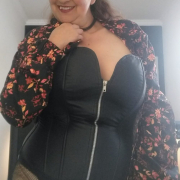 mature_superboobs