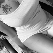 ella_max_live