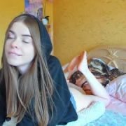kiss_me_plzz