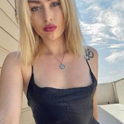 DeeWhite