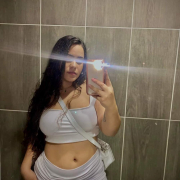 Chica_hot_dirty