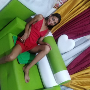 emely_veryhot