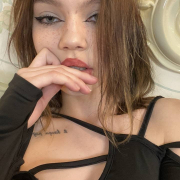 _viky_lee