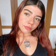 chloe_davis