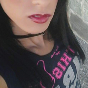 Kendall_yener_hot