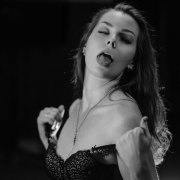 Veronica_Lane