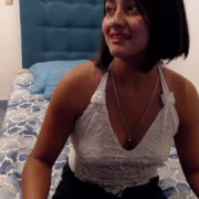 emily_clarke_