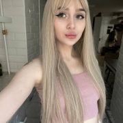 Liya_small