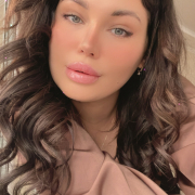 Neon_Beauty