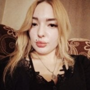 Shyly_Mia