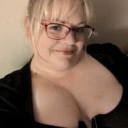 Kinkyhousewife83