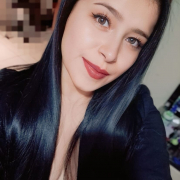 Lara-lov19