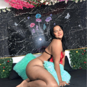 andreahilton_