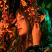 Bloom-babe