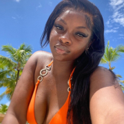QueenRoxieX