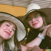 Annie_And_Hanniee