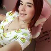 Camila_redhead