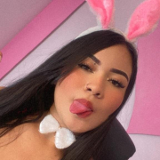 emma_jones20