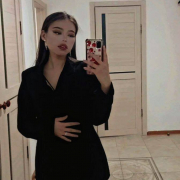 nikki_hugs