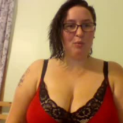 curvykirii_xo