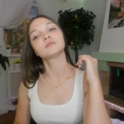 emma_rase
