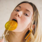 Mini_girl_do_it_better