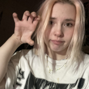 Milania_lips
