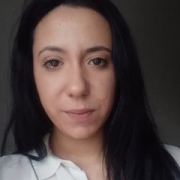 Yvonne23