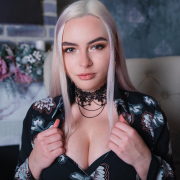 hot_maggie_