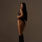 Lara_Jess