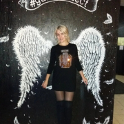 Nikki_Hessy