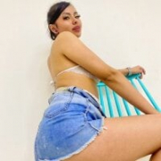 Mia_Bonnie_
