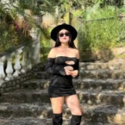 Queenlux6