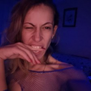 YaniHard