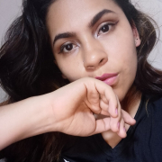 lia_thompsonn_