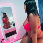 larahorny26