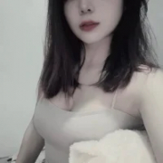 VyVy18