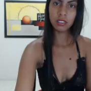 maya_hot18