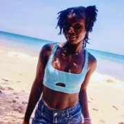 Suzzy_Baibe