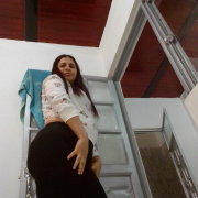 Zoe_Mils_