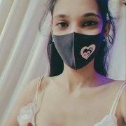 NickiReyez