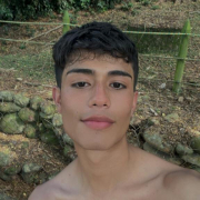 Oliver_hot1224