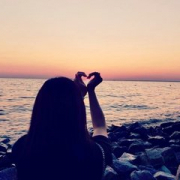 hiilary19