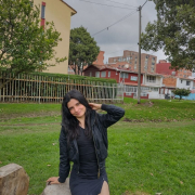 Vicky_Queen_1