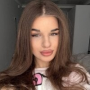 lili_hotly
