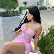 Your-hot-girl