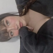chloe_18T