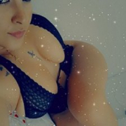 MadeleynHot