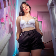 LauraVeleez