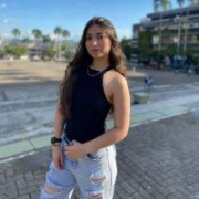 Lizzie_Collin